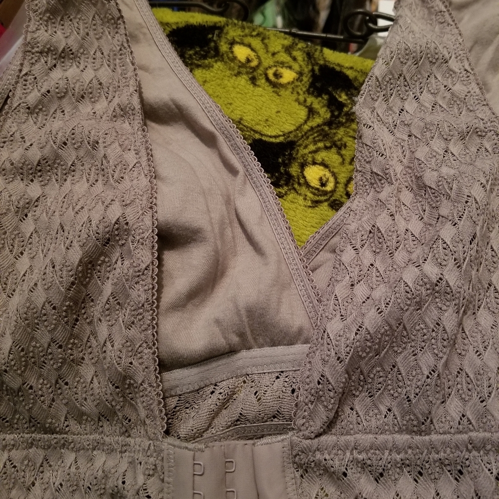 bra - Picture 2 of 6
